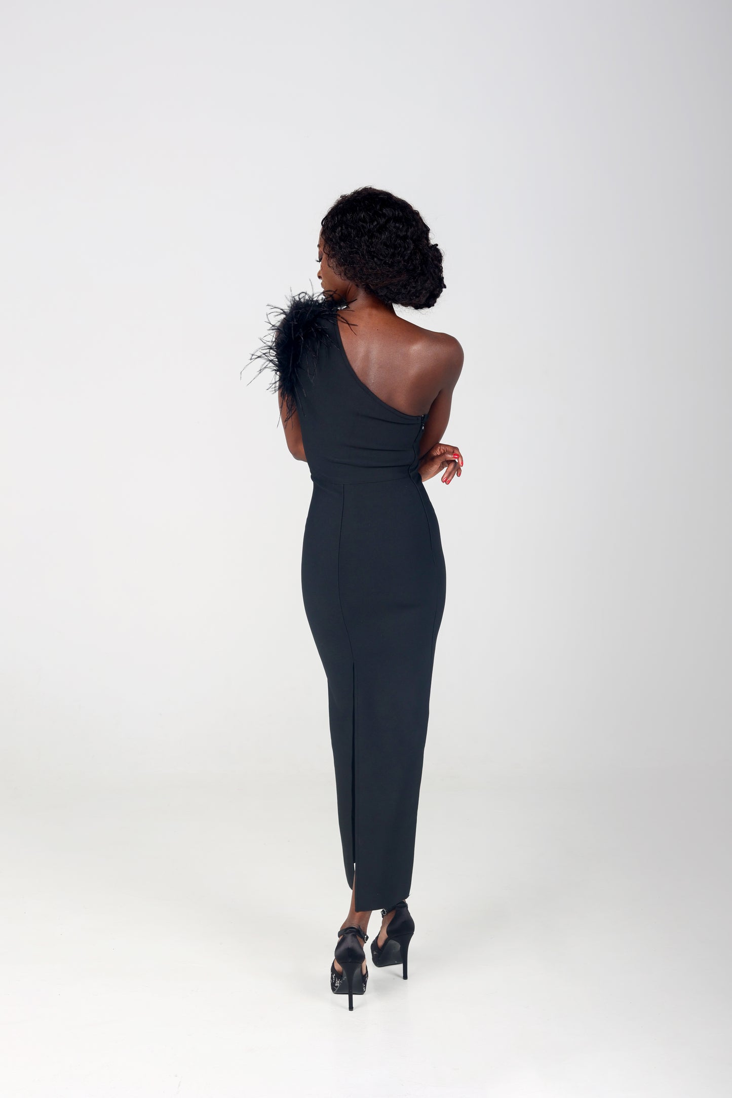 CHANNEL ONE SHOULDER FEATHERS BANDAGE DRESS