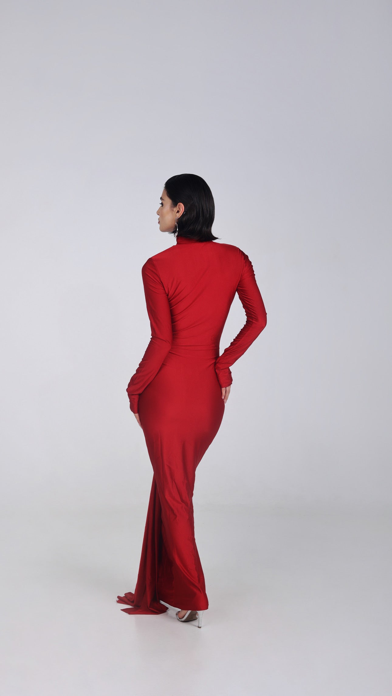 TESSY LONG SLEEVE TWISTED MAXI DRESS IN RED