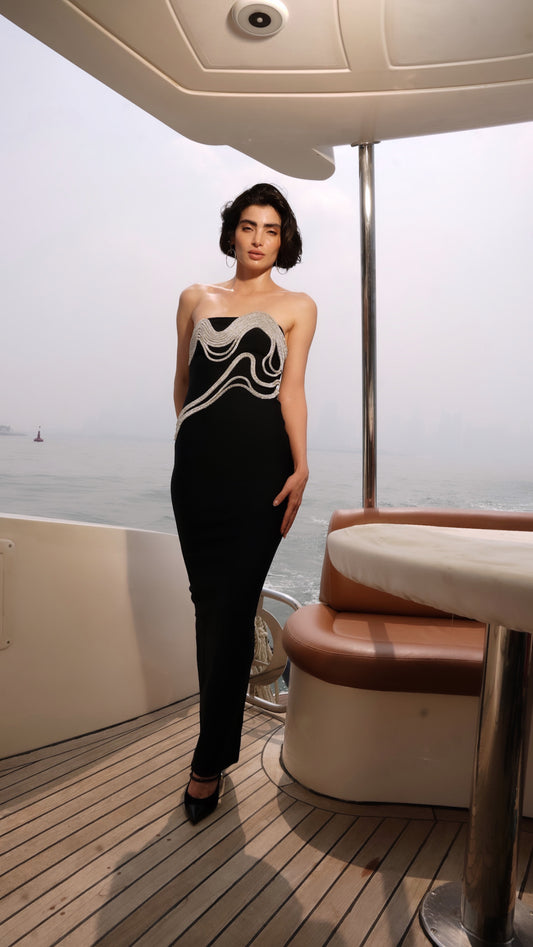 CRYSTAL EMBELLISHED BANDAGE MAXI DRESS BLACK